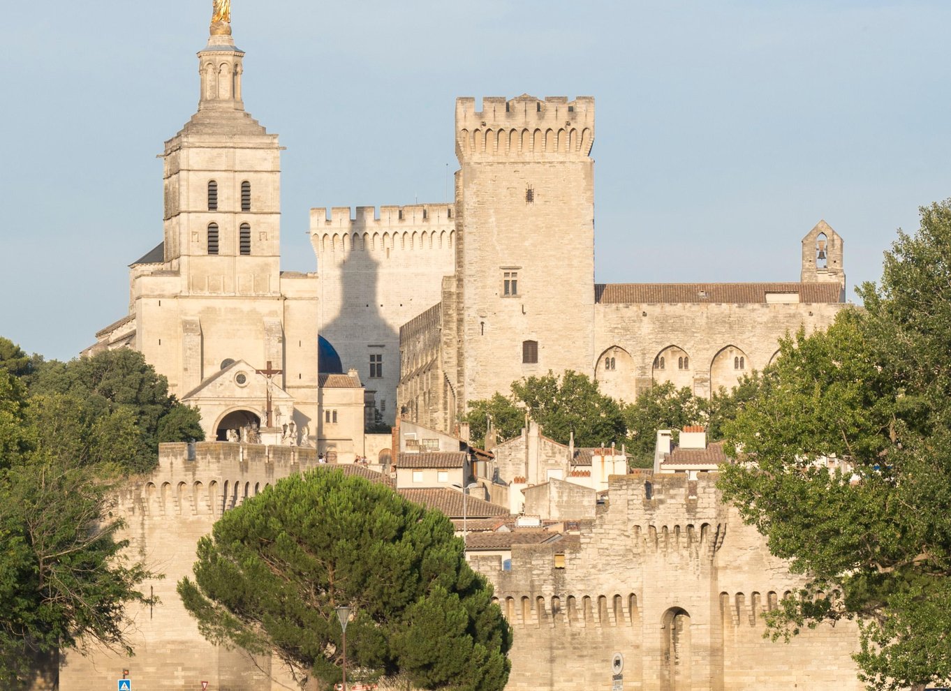 Avignon, byvandring om morgenen med adgang til pavepaladset