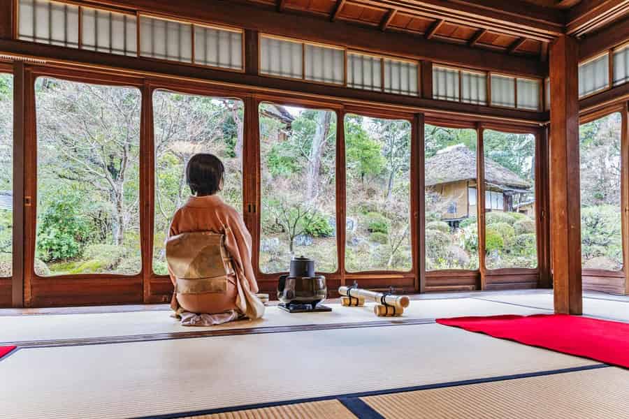 Kyoto: Teezeremonie in einem traditionellen Teehaus in der Nähe von Kiyomizu. Foto: GetYourGuide Kyoto: Teezeremonie in einem traditionellen Teehaus in der Nähe von Kiyomizu. Foto: GetYourGuide