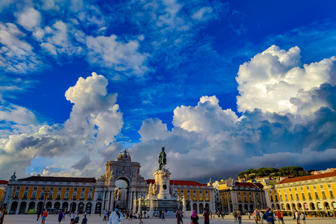 Lissabon: stadsvandring historia och alfama 90 min med tuktuk