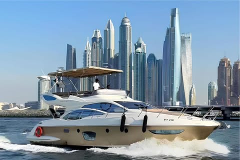 Luxury Private Yacht Tour Experience with Soft Drinks 52ft