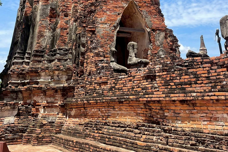 Ayutthaya Day Trip from Bangkok with German-Speaking Guide