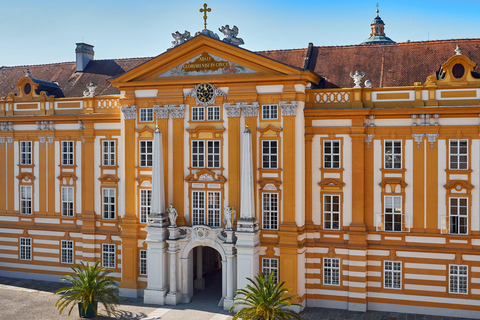 From Vienna: Melk Abbey and Schloss Hof Day Trip