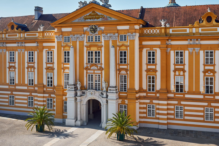 From Vienna: Melk Abbey and Schloss Hof Day Trip