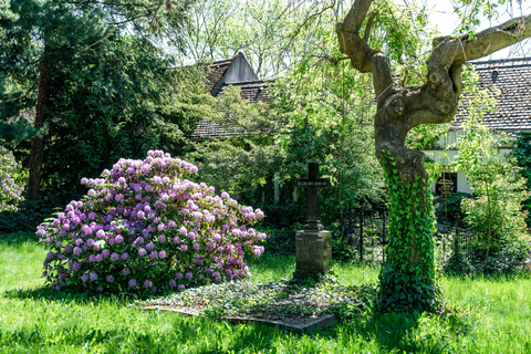 Görlitz: From the Pestacker to the Fall of Man – Guided Tour of St. Nicholas Cemetery