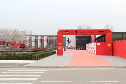 Florenz: Tagestour zum Ferrari Museum und Enzo Ferrari Museum