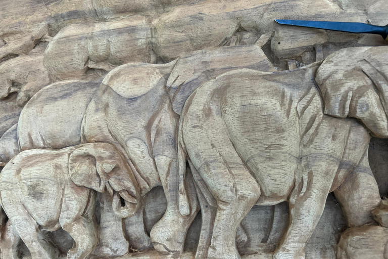Entebbe/Kampala: Woodcraft Workshop with Expert Artisans
