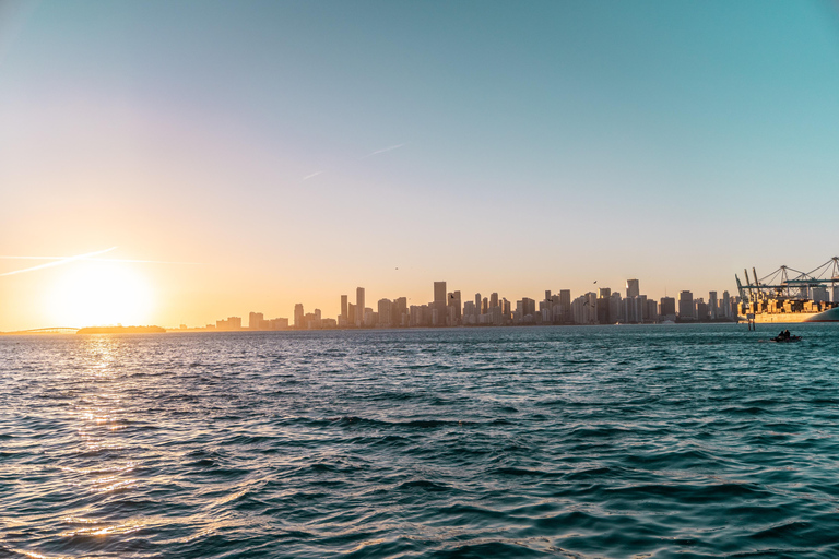 Miami Sunset Boat Tour: Celebrity Mansions & Skyline