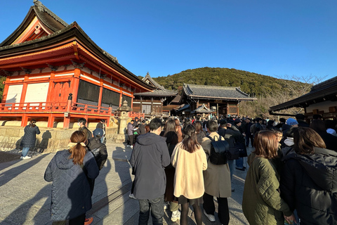 Kyoto: Kiyomizu Temple Walking Tour with Expert Guide