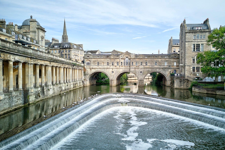 Windsor Stonehenge Bath Private Tour from London with Passes