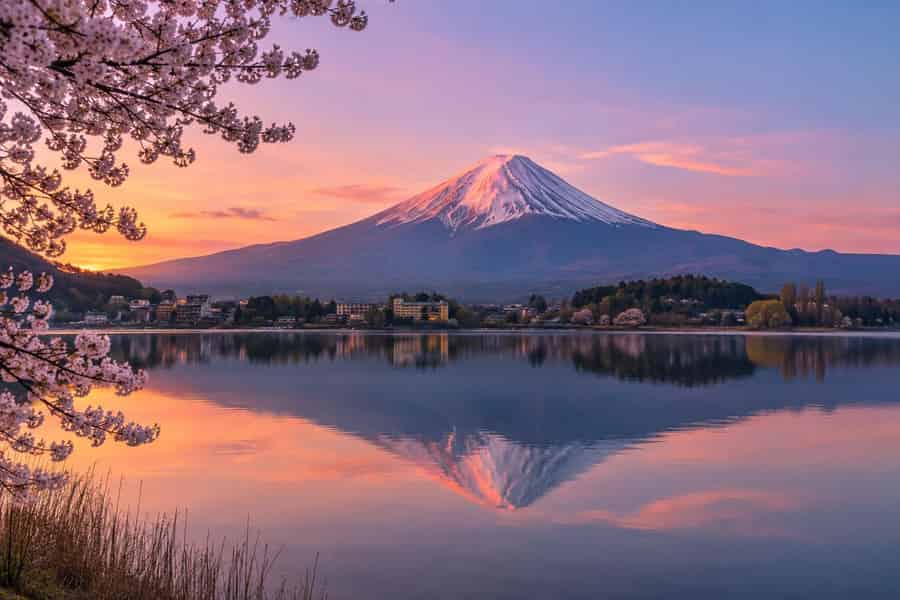 Fuji und Hakone, 2 Tage: See bei Sonnenaufgang, Seilbahn und Onsen-Ryokan. Foto: GetYourGuide