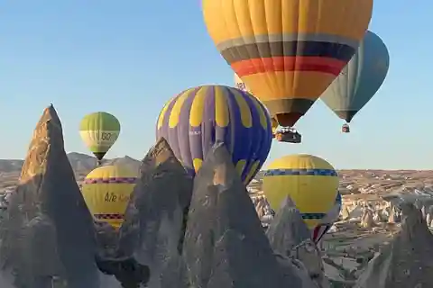 Cappadoce : Vol en montgolfière au lever du soleil avec champagne