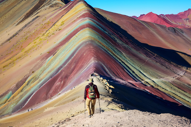 Rainbow Mountain and Red Valley Full-Day Tour with Guide