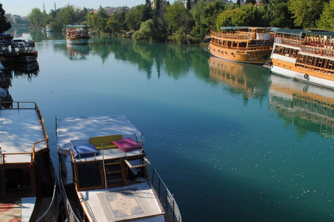 Alanya : Croisière fluviale avec chute d'eau de Manavgat et visite du bazarRéunion sur place