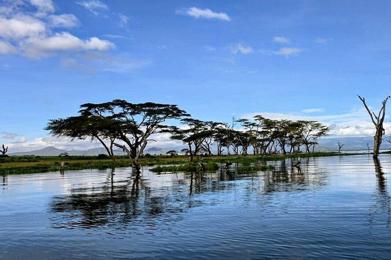 Nairobi: Hell's Gate Park Cycling & Lake Naivasha Tour