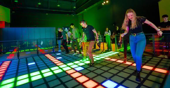 Ljubljana: WOOP! Pixel Interaktives Spielerlebnis