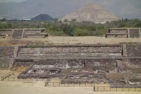 Vuelo compartido en globo en Teotihuacan con traslado