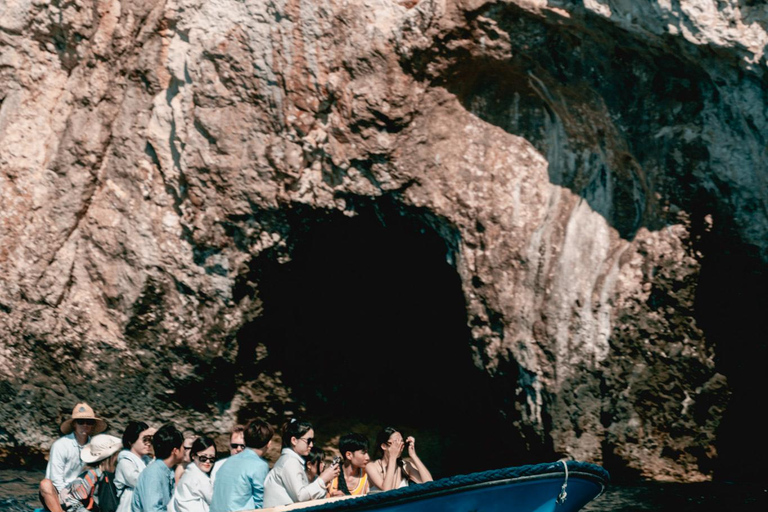 Spalato: Grotta Azzurra, Hvar e 5 isole con biglietto d&#039;ingressoTour di gruppo da Spalato