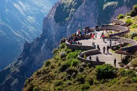 Da Arequipa: Escursione al Canyon del Colca 2D 1N a Chivay