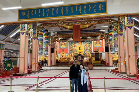 Ulaanbaatar: Private Guided City Tour with Car