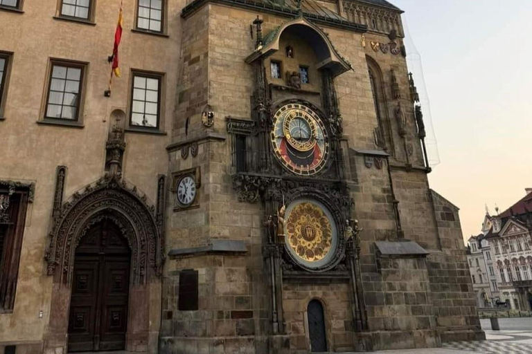 Prague: Old Town and Jewish Quarter Walking Tour