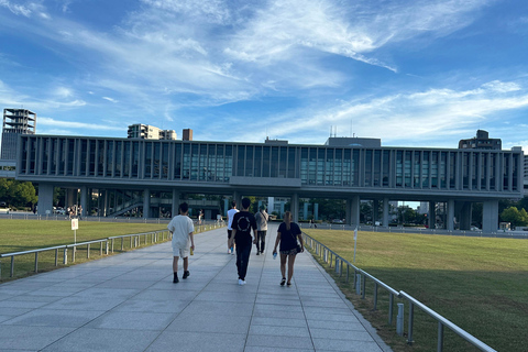 Hiroshima ; visite du musée du mémorial de la paix et du château d&#039;Hiroshima