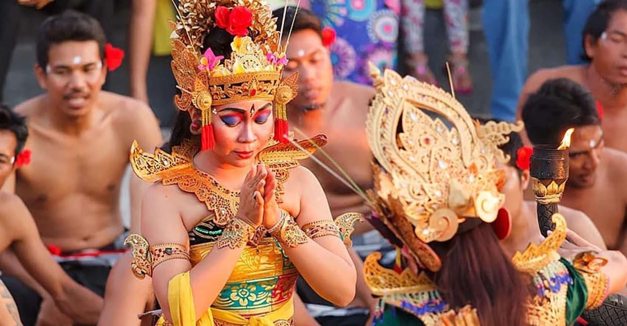 Uluwatu Temple Sunset & Kecak Fire Dance Tour - Housity