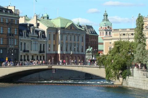 Stockholm: Eine Schönheit auf dem Wasser - Altstadtrundgang und BootsfahrtStockholm: Eine Schönheit auf dem Wasser - Altstadt und Bootsfahrt