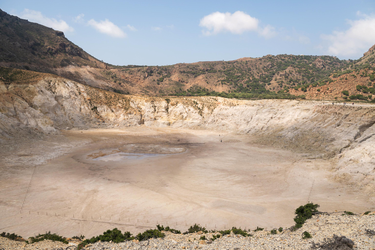 Erkunde die Insel Nisyros mit Abholung vom Hotel und geführter Tour