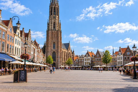 Delft: Guided Walking Tour with Pottery Shop Visit