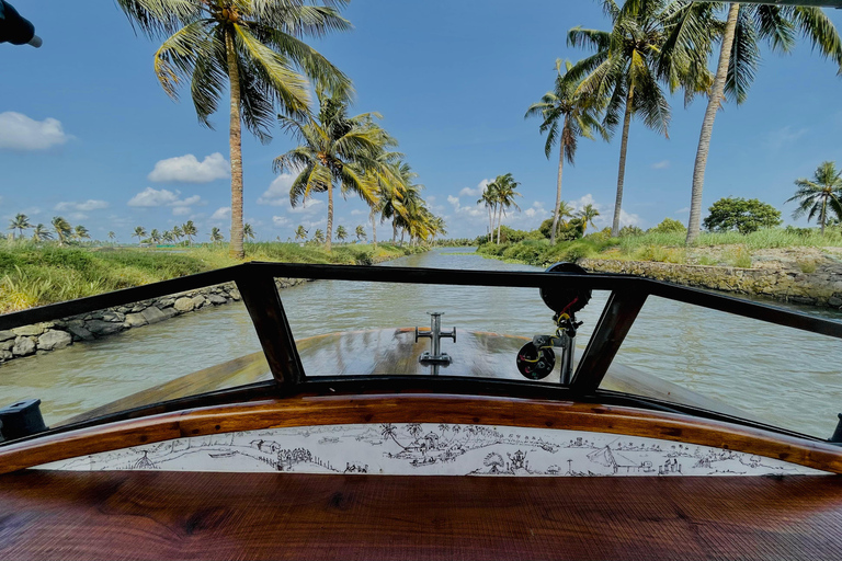 Kochi: Private Island Hopping Tour