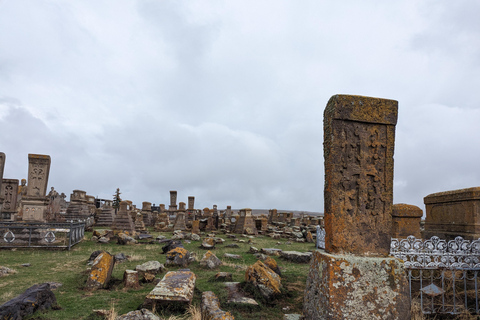 Essential Armenia Tour Geghard, Garni, Sewan, Hausgemachtes Mittagessen