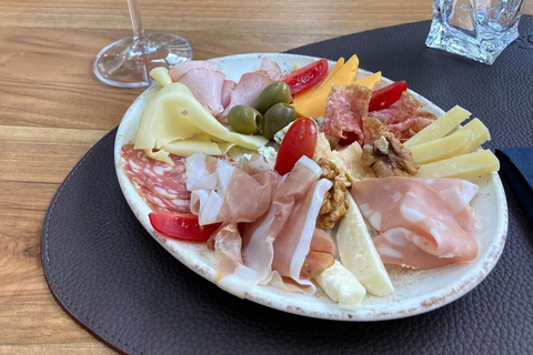 Skopje: Six Course Dinner & Macedonian Wine Pairing