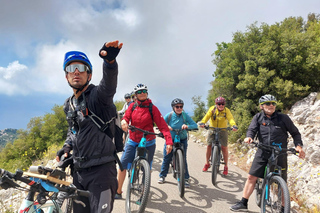 Lefkada: tour in e-mountain bike fino al punto più alto dell'isola