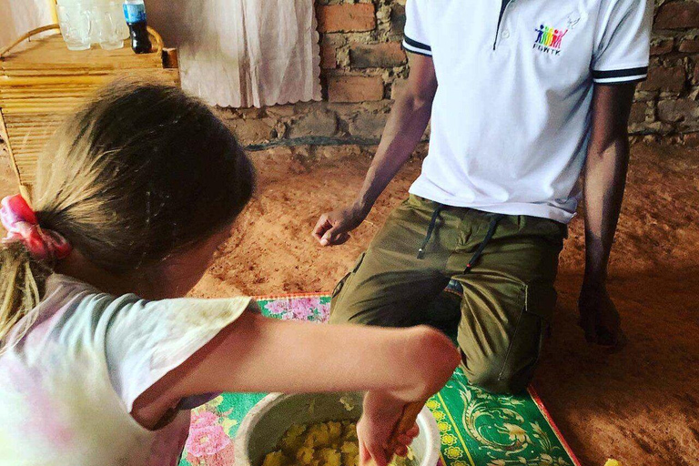 Kampala Cooking Class with Meal and Drinks