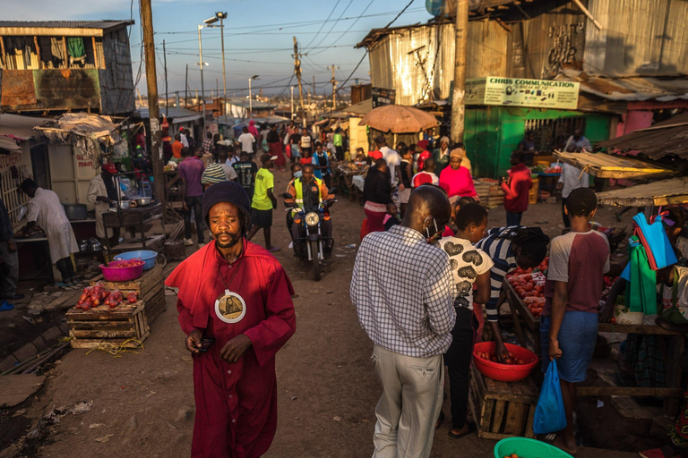 Tour guiado por los barrios bajos de Kibera desde Nairobi