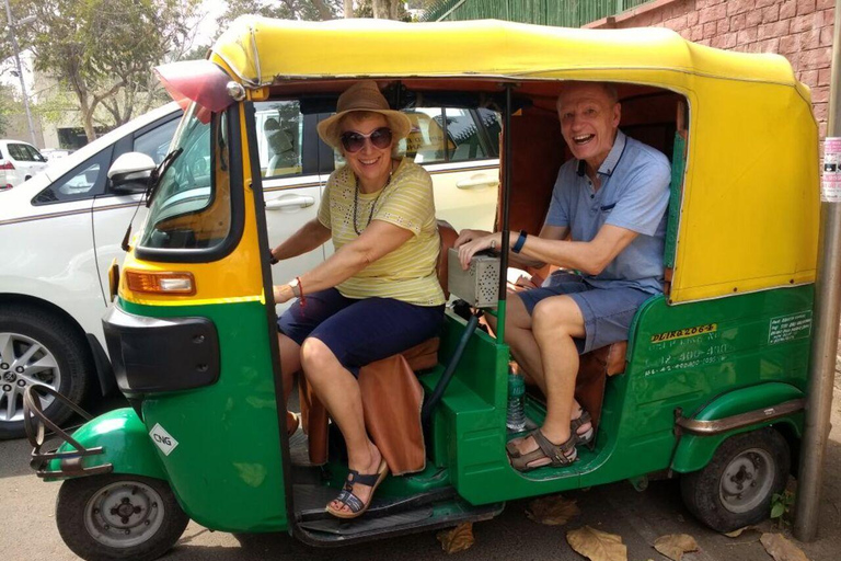 Tour a pie de 4 horas por el patrimonio de la Vieja Delhi con paseo en Rickshaw