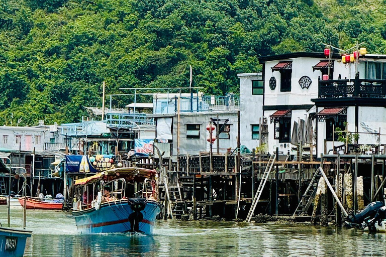 Hong Kong:Lantau Island Private Tour with Cable Car & Pickup Hong Kong:Private Lantau Tour with Crystal Cable Car&Pickup