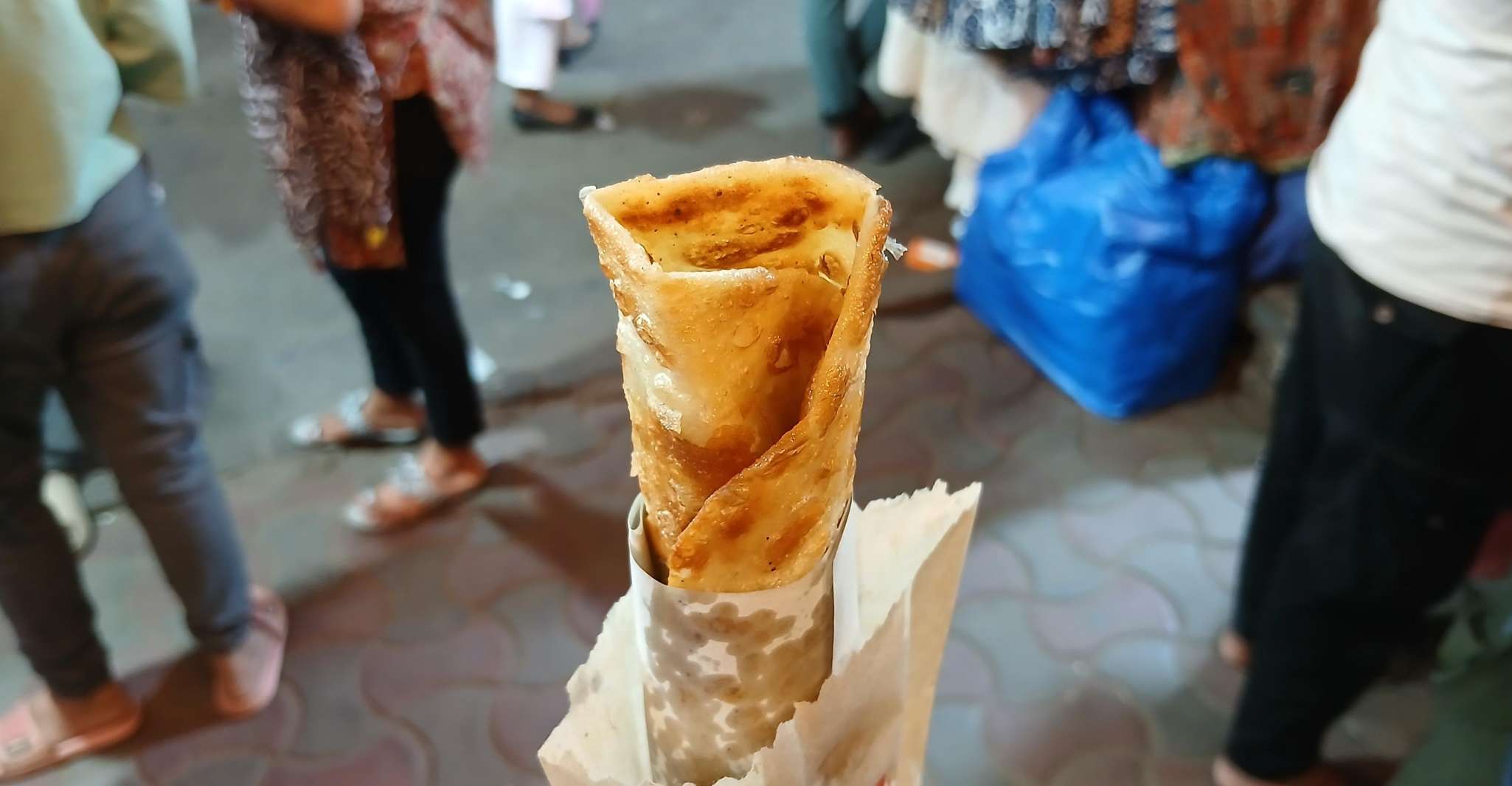 Kolkata Midtown Madness- A Street Food & Nightlife Tour - Housity