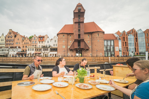 Gdańsk: Motławakryssning med pierogiprovning