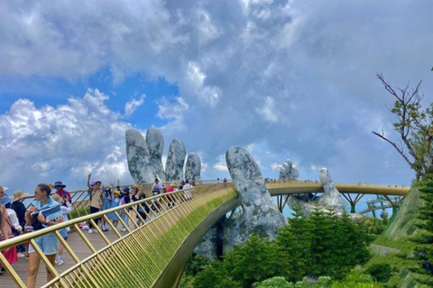 Ba Na Hills-Goldene Brücke mit dem Privatwagen von Hoi An/Da Nang