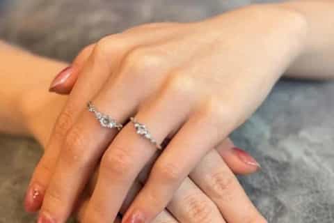 Hanoi: Shellac Gel Manicure and Pedicure at Hoang's Spa - Image 3