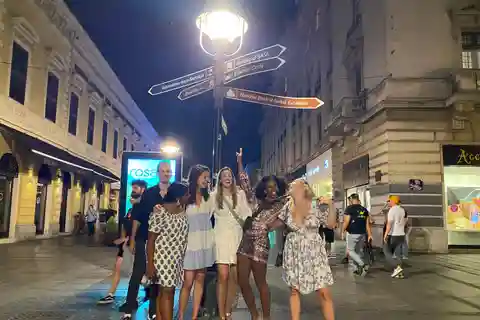 Belgrad: Bar Pub Club Crawl mit 1 Stunde unbegrenzten Getränken