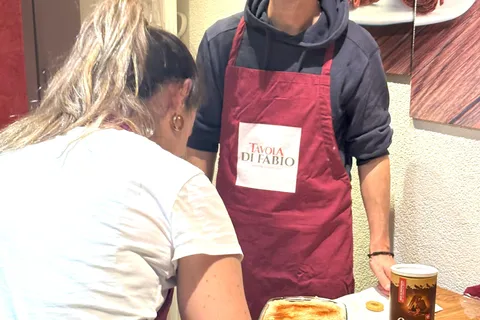 Family-Style Italian Pizza Cooking Class & Dining Experience