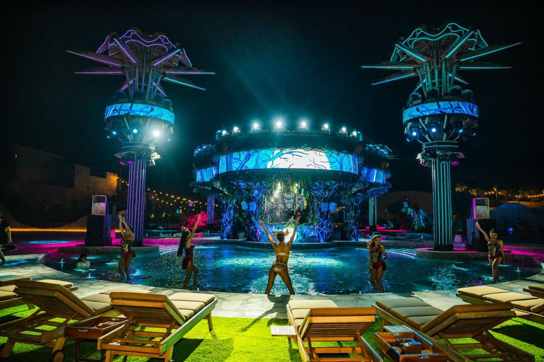 Bali/Canggu: Atlas Beach House Day Pass Full Day Pass