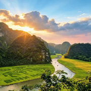 From Hanoi/Ninh Binh: Day Trip Max 4 Guests
