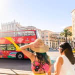 Malaga: autobus hop-on hop-off per la città e ingresso al museo