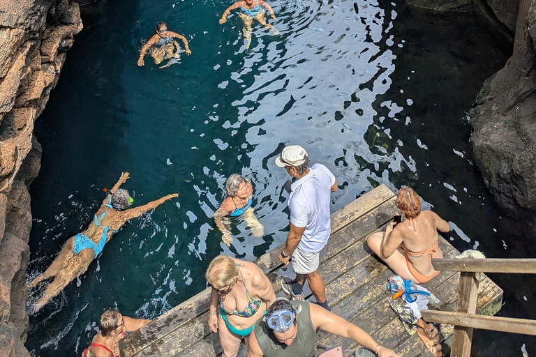 Bahía sightseeing tour in Santa Cruz, Galapagos: Discover its Hidden Treasures. Bahía sightseeing tour in Santa Cruz, Galapagos: Discover its hidden treasures.