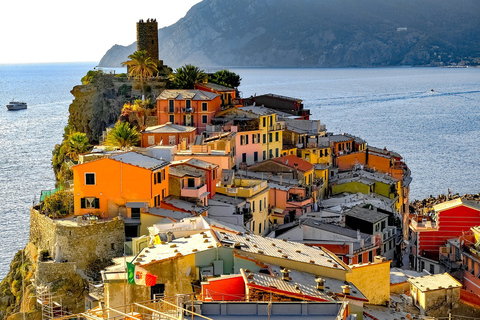 Pisa en de Cinque Terre vanuit de cruisehaven van Livorno