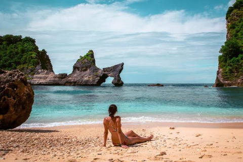 Nusa Penida: Island Sightseeing West & East Coast Day Trip Car Charter 8 Hours Explore West Coast