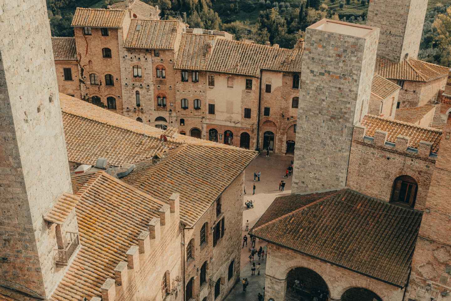 Giornata in Toscana: San Gimignano e Certaldo, con pranzo in un'azienda agricola biologica